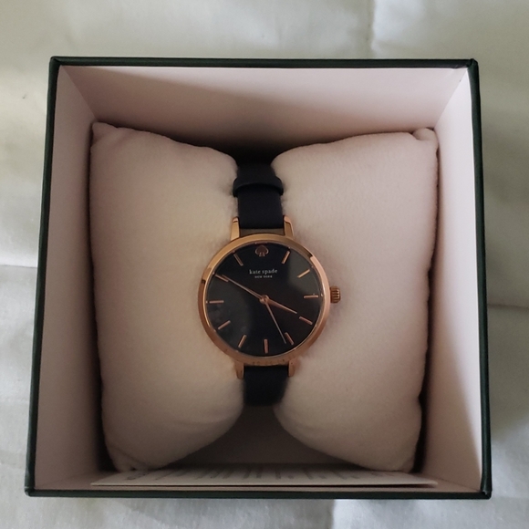 Kate Spade Watch NWT - Picture 3 of 9